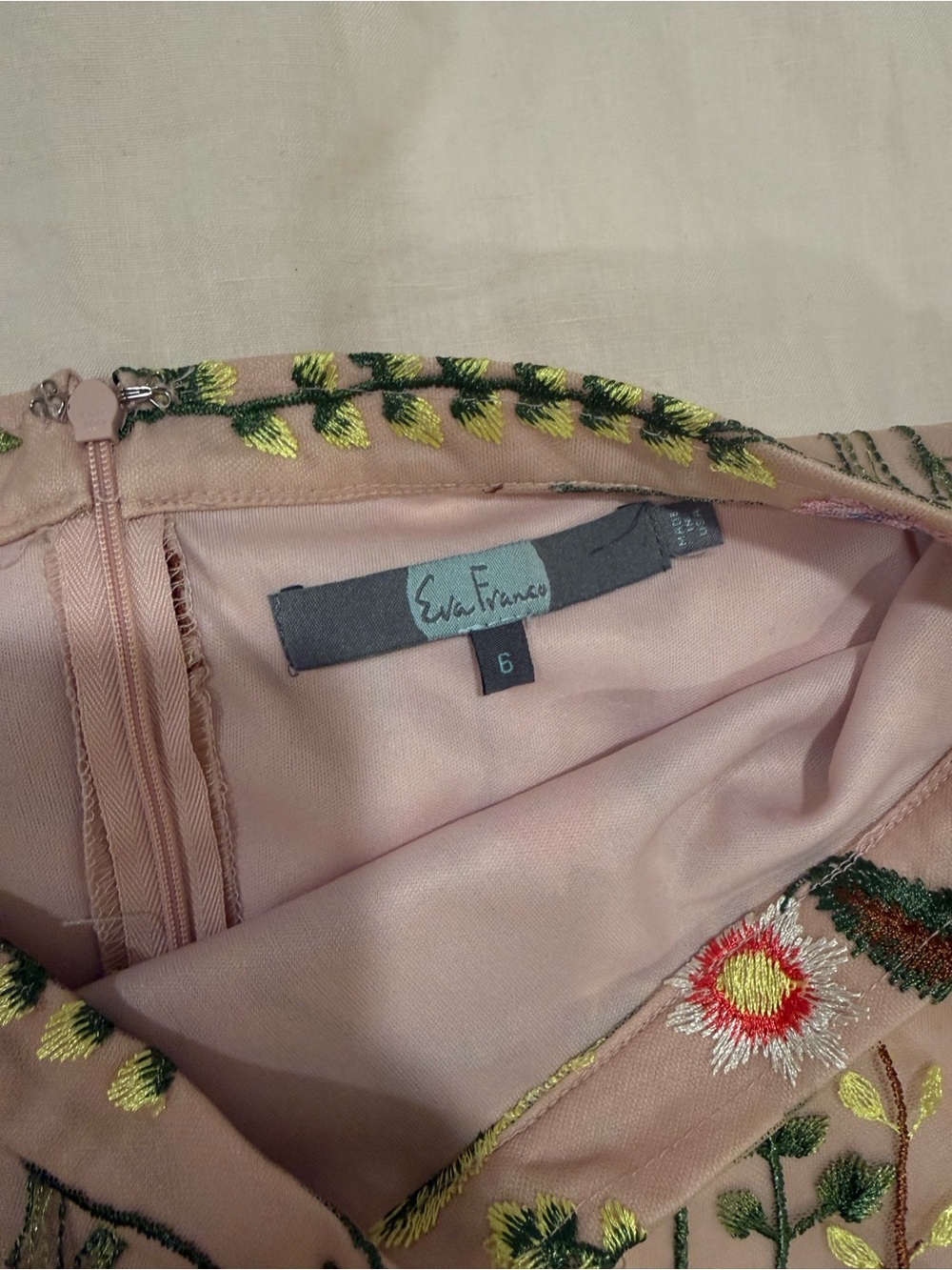 Eva Franco Blush Tulle Skirt with Multicolored Floral Embroidery - Picture 3 of 4